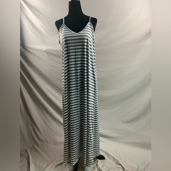 Striped Print Cami Dress - Picture 6 of 7